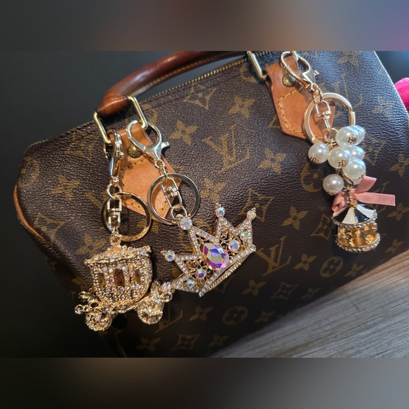 Luxe Princess Glam Handbag & Keychain Set – Carriage, Crown & Carousel - Picture 2 of 2